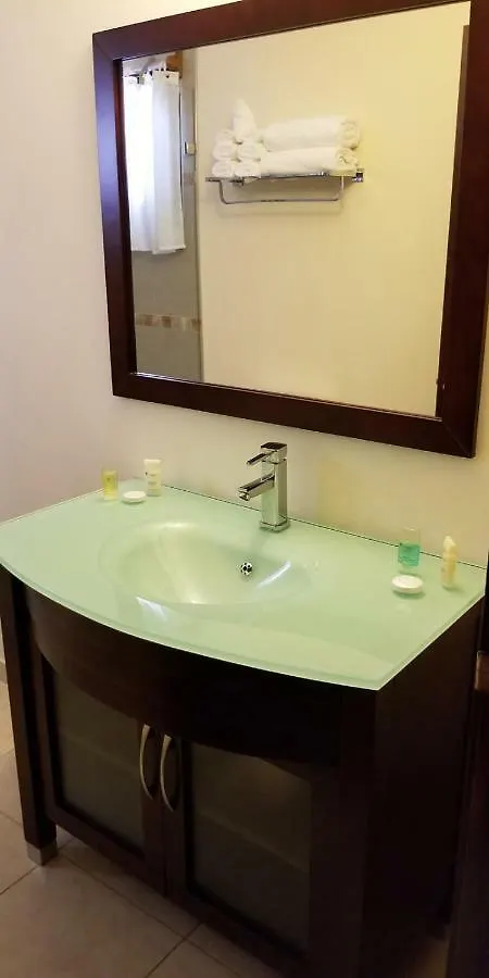 Villa Elegance Hotel & Apartment Pétionville